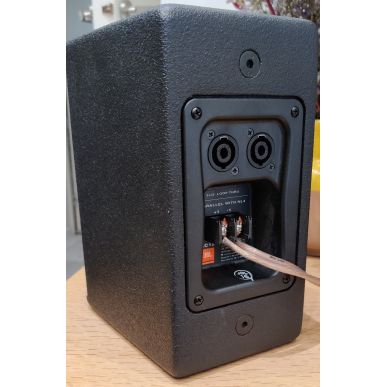 Акустическая система JBL AC15